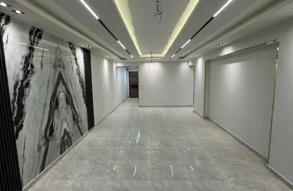 Apartment - 3 Bedrooms - 2 Bathrooms for sale in Al Lebeny Axis - El Mariouteya - Faisal - Hay El Haram - Giza