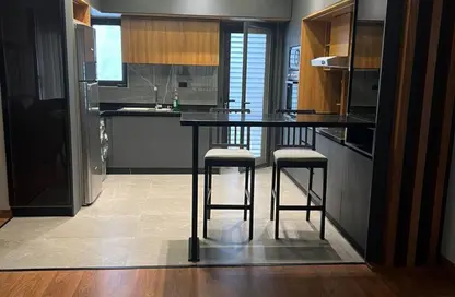 Apartment - 2 Bedrooms - 2 Bathrooms for sale in Lake View Residence - 5th Settlement Compounds - The 5th Settlement - New Cairo City - Cairo