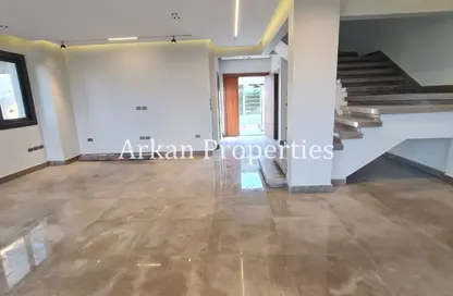 منزل مزدوج - 3 غرف نوم - 3 حمامات للايجار في باتيو الزهراء - كمبوندات الشيخ زايد - الشيخ زايد - الجيزة