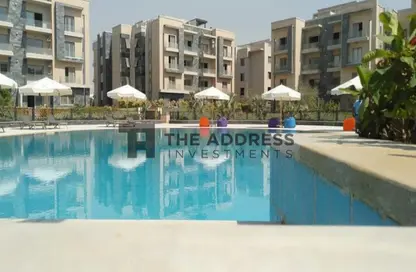 Apartment - 2 Bedrooms - 2 Bathrooms for sale in Galleria Residences - South Investors Area - New Cairo City - Cairo