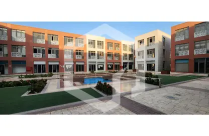 Office Space - Studio - 4 Bathrooms for rent in The Courtyard - 12th District - Sheikh Zayed City - Giza
