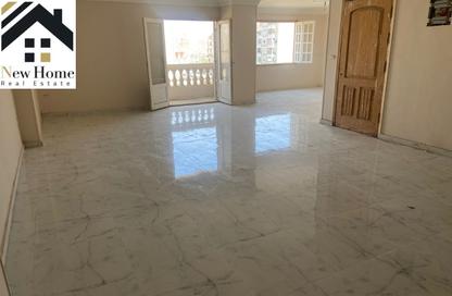 Apartment - 3 Bedrooms - 1 Bathroom for sale in Al Hadaba Al Wosta - Mokattam - Cairo