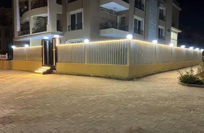Apartment - 3 Bedrooms - 2 Bathrooms for sale in Al Khamayel city - Sheikh Zayed Compounds - Sheikh Zayed City - Giza Apartment - 3 Bedrooms - 2 Bathrooms for sale in Al Khamayel city - Sheikh Zayed Compounds - Sheikh Zayed City - Giza