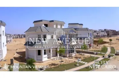 Villa - 4 Bedrooms - 3 Bathrooms for sale in Lagoon Beach Park - 5th Settlement Compounds - The 5th Settlement - New Cairo City - Cairo