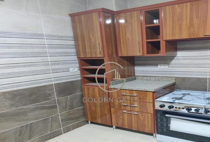 8232695 - Property Image 3