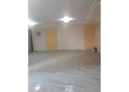 شقة - 3 غرف نوم - 2 حمامات for للبيع in شارع مكرم عبيد - المنطقة السادسة - مدينة نصر - القاهرة