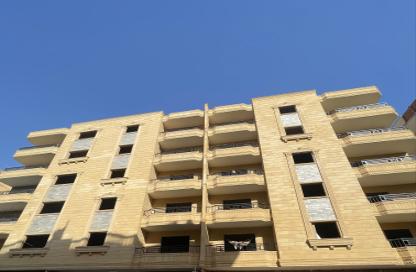 Apartment - 2 Bedrooms - 1 Bathroom for sale in Gate 1 - Khofo - Hadayek El Ahram - Giza