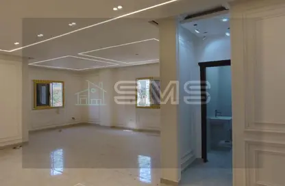 Apartment - 3 Bedrooms - 3 Bathrooms for sale in West Arabella - 5th Settlement Compounds - The 5th Settlement - New Cairo City - Cairo