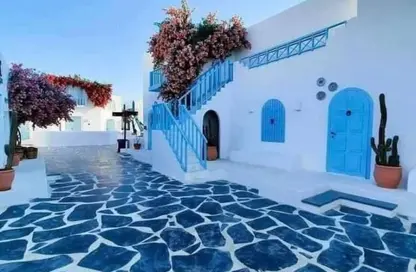 شاليه - 2 غرف نوم - 2 حمامات للبيع في ماونتن فيو راس الحكمة - راس الحكمة - الساحل الشمالي