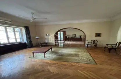 Apartment - 3 Bedrooms - 2 Bathrooms for sale in Mohamed Maraashly St. - Zamalek - Cairo