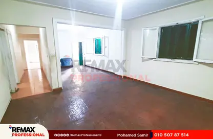 Apartment - 3 Bedrooms - 2 Bathrooms for sale in Ahmed Zewail Square - Waboor Elmayah - Hay Wasat - Alexandria