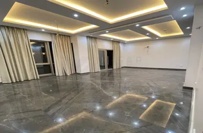 (بنتهاوس  (روف - 3 غرف نوم - 2 حمامات للايجار في جاليريا  مون فالى - المستثمرين الجنوبية - مدينة القاهرة الجديدة - القاهرة