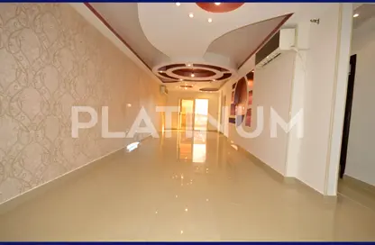 Apartment - 3 Bedrooms - 1 Bathroom for sale in Ahmed Mohammed Al Adham St. - San Stefano - Hay Sharq - Alexandria