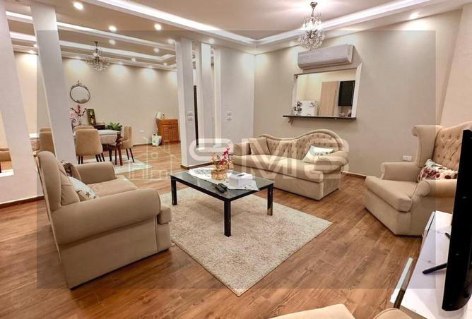 8240136 - Property Main Image