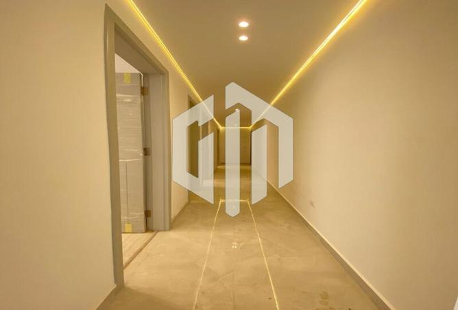8082498 - Property Image 2