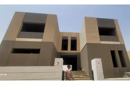 Villa - 5 Bedrooms - 7 Bathrooms for sale in Park View Haptown - Mostakbal City - Future City - Cairo