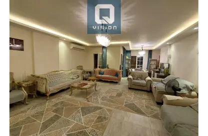 Apartment - 3 Bedrooms - 2 Bathrooms for sale in Street 9 - Al Hadaba Al Wosta - Mokattam - Cairo