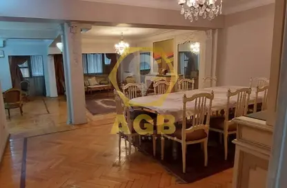 Apartment - 3 Bedrooms - 2 Bathrooms for sale in Taha Hussein St. - Zamalek - Cairo