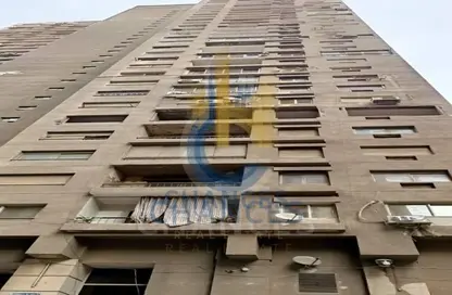 Apartment - 3 Bedrooms - 2 Bathrooms for sale in Cornish El Nile St. - Maadi - Hay El Maadi - Cairo