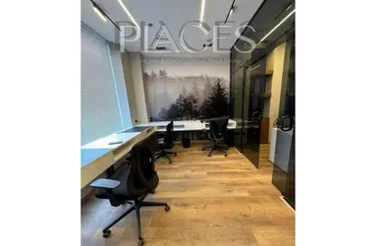Office Space - Studio - 2 Bathrooms for sale in Golden Gate - South Teseen St. - The 5th Settlement - New Cairo City - Cairo