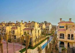 فيلا - 5 غرف نوم - 4 حمامات for للبيع in الباتيو 5 ايست - الباتيو - كمبوندات الشروق - مدينة الشروق - القاهرة