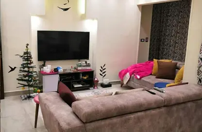 Apartment - 2 Bedrooms - 1 Bathroom for sale in Shaarawy St. - Laurent - Hay Sharq - Alexandria
