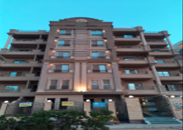 Duplex - 4 bedrooms - 2 bathrooms for للبيع in Ganoub Al Ahia' - Al Wahat Road - 6 October City - Giza