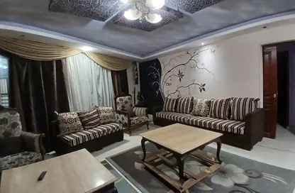 Apartment - 3 Bedrooms - 2 Bathrooms for rent in Cornish El Nile St. - Maadi - Hay El Maadi - Cairo