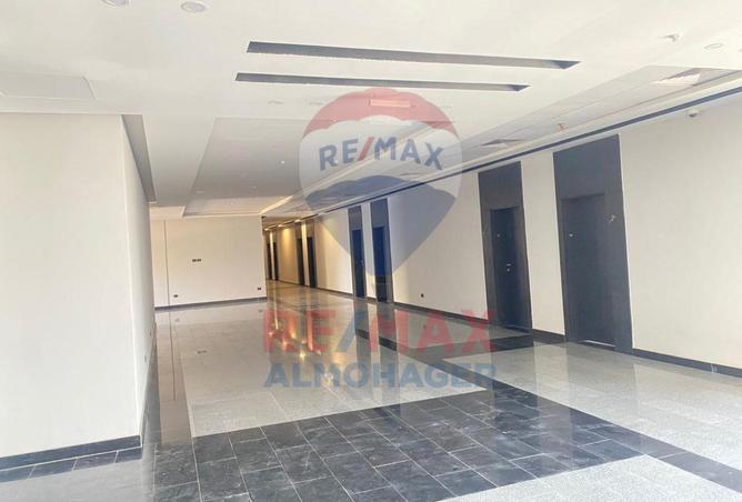 8324468 - Property Image 3