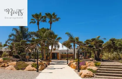 فيلا - 6 غرف نوم - 6 حمامات للبيع في هاسيندا ويست - راس الحكمة - الساحل الشمالي