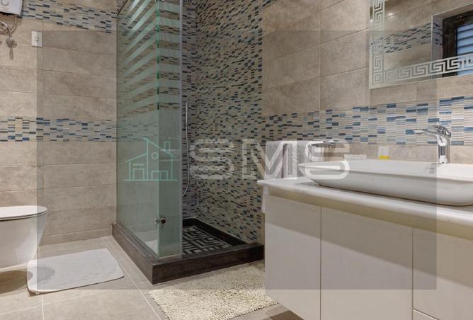 8240052 - Property Image 2