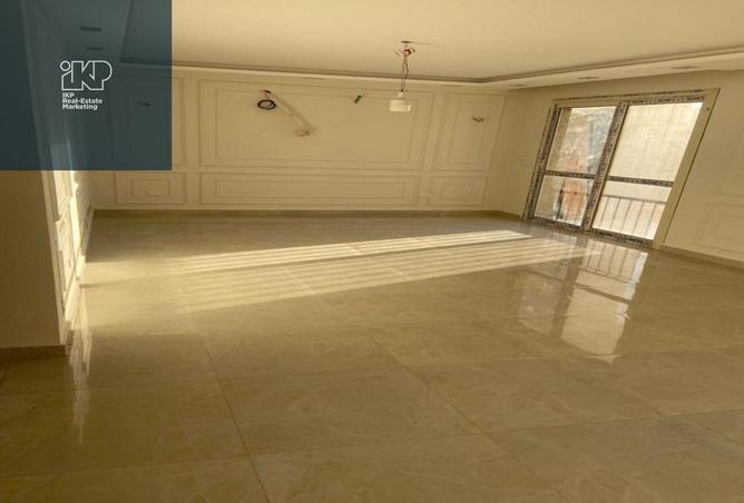 8082548 - Property Image 2