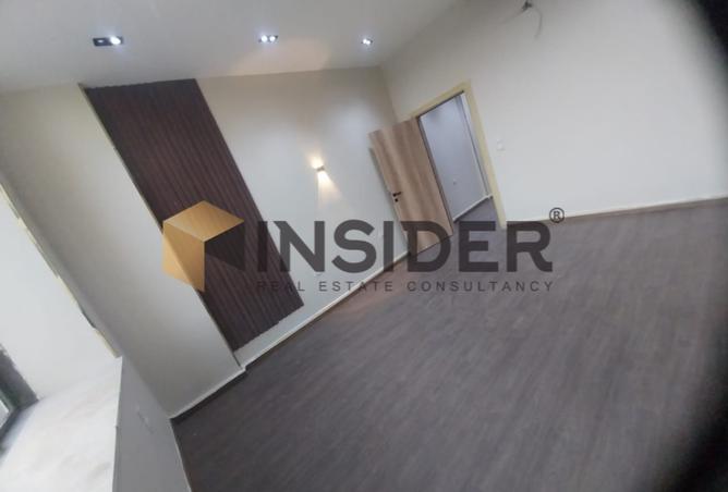 8232416 - Property Image 3