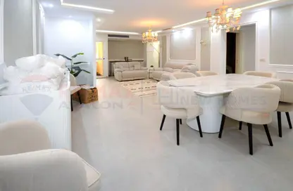 Apartment - 2 Bedrooms - 3 Bathrooms for sale in Roushdy - Hay Sharq - Alexandria
