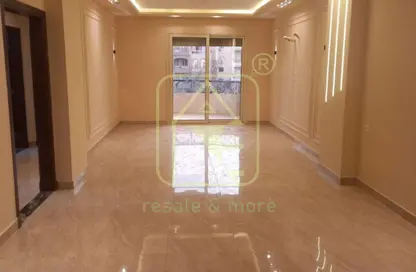 Apartment - 3 Bedrooms - 2 Bathrooms for rent in 8th District - Sheikh Zayed City - Giza