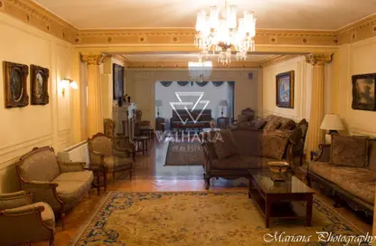 شقة - 4 غرف نوم - 3 حمامات للايجار في شارع المنصور محمد - الزمالك - القاهرة