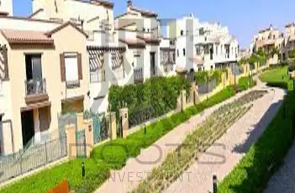 Townhouse - 4 Bedrooms - 5 Bathrooms for sale in Mivida - 5th Settlement Compounds - The 5th Settlement - New Cairo City - Cairo