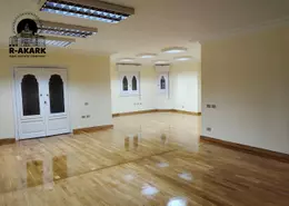 Office Space - Studio - 3 Bathrooms for rent in Gesr Suez St. - Roxy - Heliopolis - Masr El Gedida - Cairo