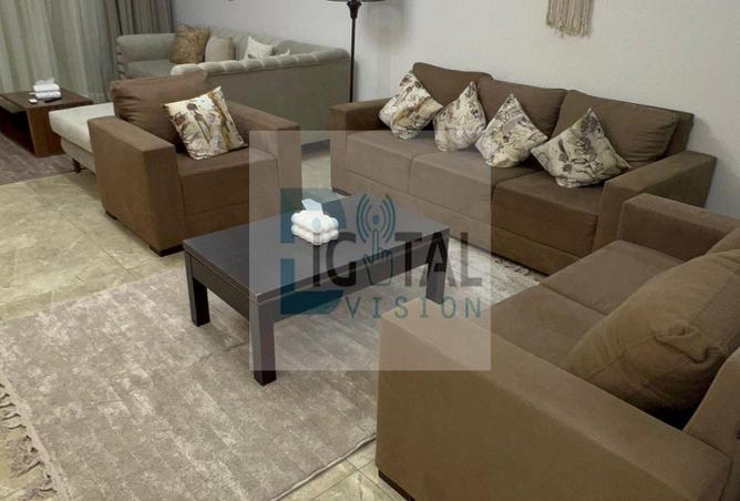 8039472 - Property Image 2