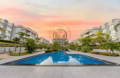 Apartment - 2 Bedrooms - 2 Bathrooms for sale in Galleria Residences - South Investors Area - New Cairo City - Cairo