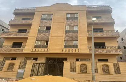 Apartment - 3 Bedrooms - 2 Bathrooms for sale in 2 and 2 - Al Andalus District - New Cairo City - Cairo