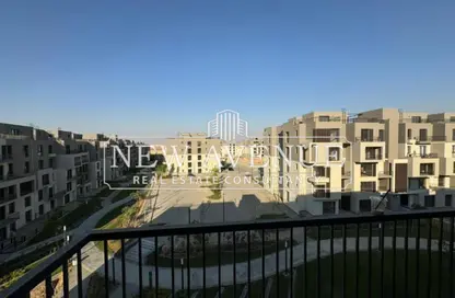 (بنتهاوس  (روف - 3 غرف نوم - 4 حمامات للبيع في سوديك ايست - الحي السادس - هليوبوليس الجديدة - القاهرة