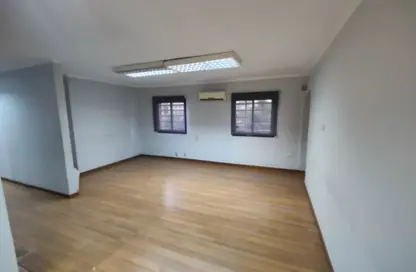 مساحات مكتبية - استوديو - 2 حمامات للايجار في شارع الصحابة الكرام - حي السفارات - مدينة نصر - القاهرة