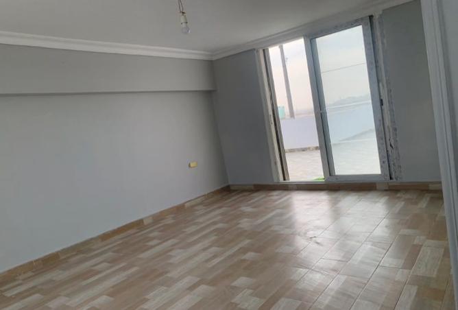 8353346 - Property Image 3