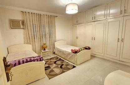 Apartment - 3 Bedrooms - 2 Bathrooms for rent in Nour Eldin Bahgat St. - 8th Zone - Nasr City - Cairo