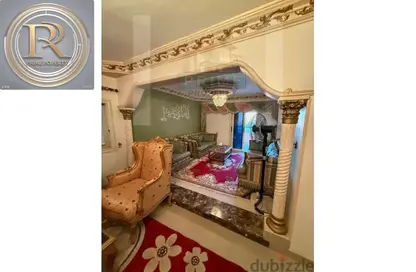 شقة - 3 غرف نوم - 2 حمامات للايجار في المجاورة F - الحي التاسع - مدينة 6 أكتوبر - الجيزة