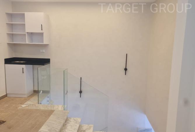 8313716 - Property Image 3