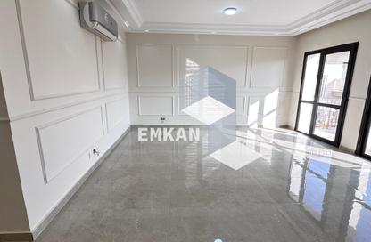 شقة - 3 غرف نوم - 4 حمامات للايجار في ذا كورت ياردز - كمبوندات الشيخ زايد - الشيخ زايد - الجيزة