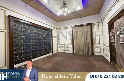 Office Space - Studio - 1 Bathroom for rent in Saad Zaghloul St. - Raml Station - Hay Wasat - Alexandria