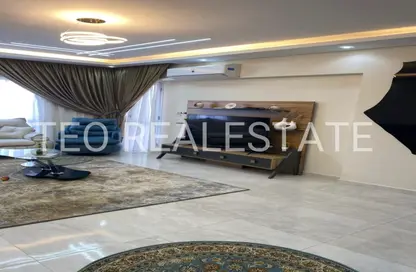 Apartment - 2 Bedrooms - 1 Bathroom for rent in El Rehab Extension - Al Rehab - New Cairo City - Cairo